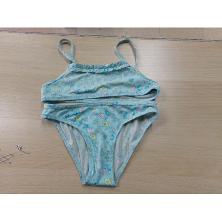 Bikini 6/7 años. Segunda mano.