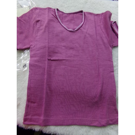 Camiseta  morada interior. Talla 4 años. A estrenar