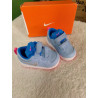 Tenis Nike Azul N 19.5. Segunda mano